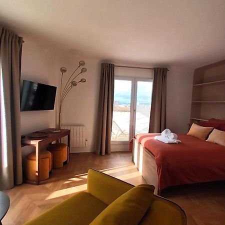 Paris Balcony Top Floor Room Bagian luar foto