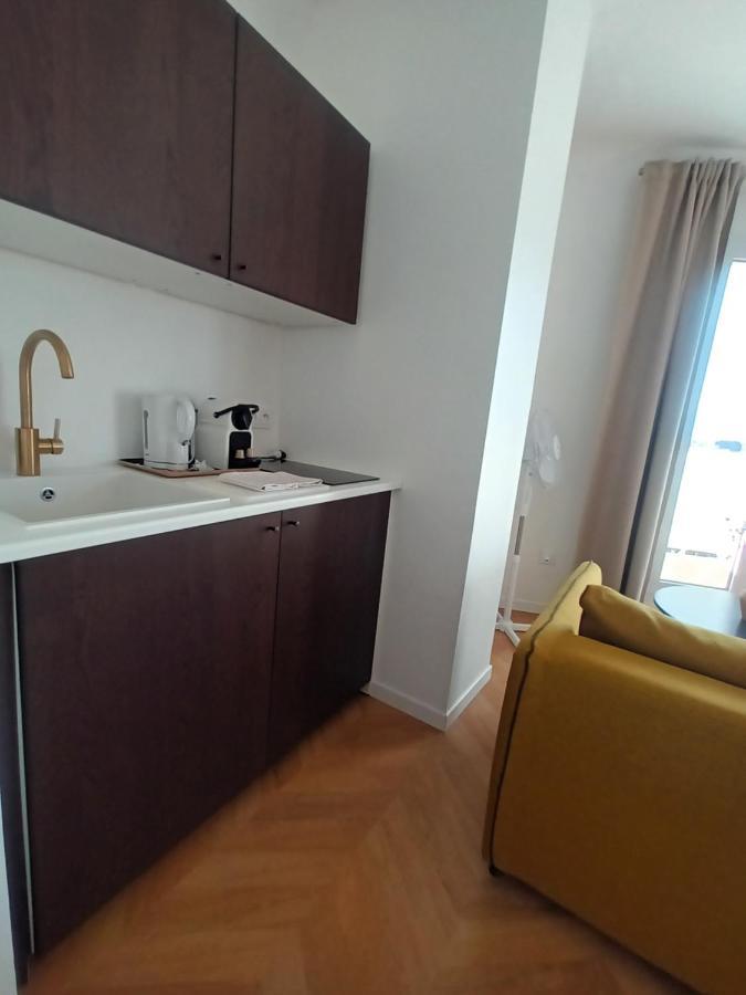 Paris Balcony Top Floor Room Bagian luar foto