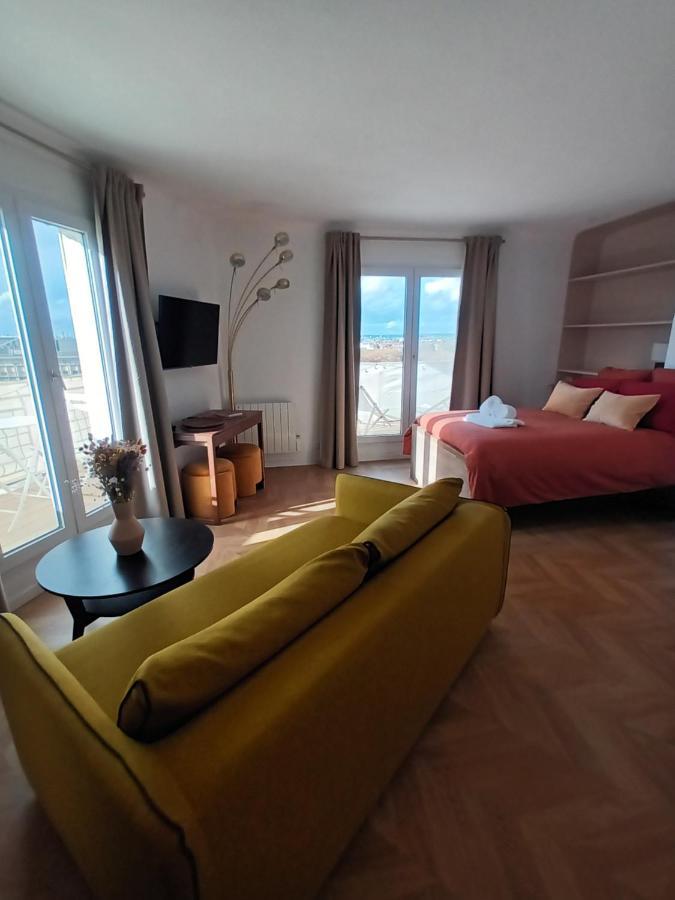 Paris Balcony Top Floor Room Bagian luar foto