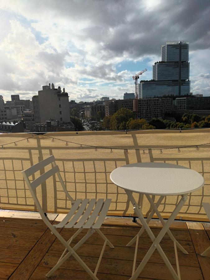 Paris Balcony Top Floor Room Bagian luar foto